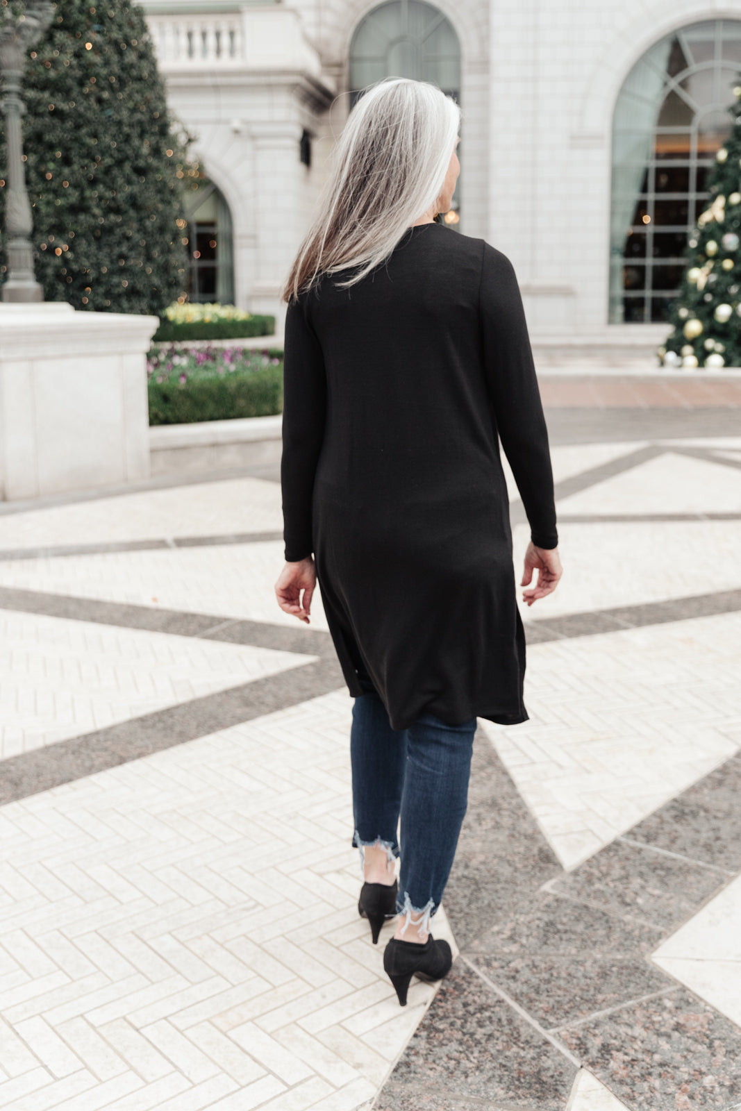 Alexis Lightweight Long Knit Cardigan in Black