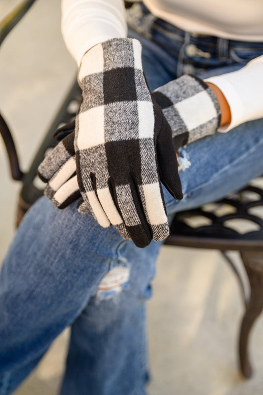 Buffalo Plaid Tech Touch Gloves In Black