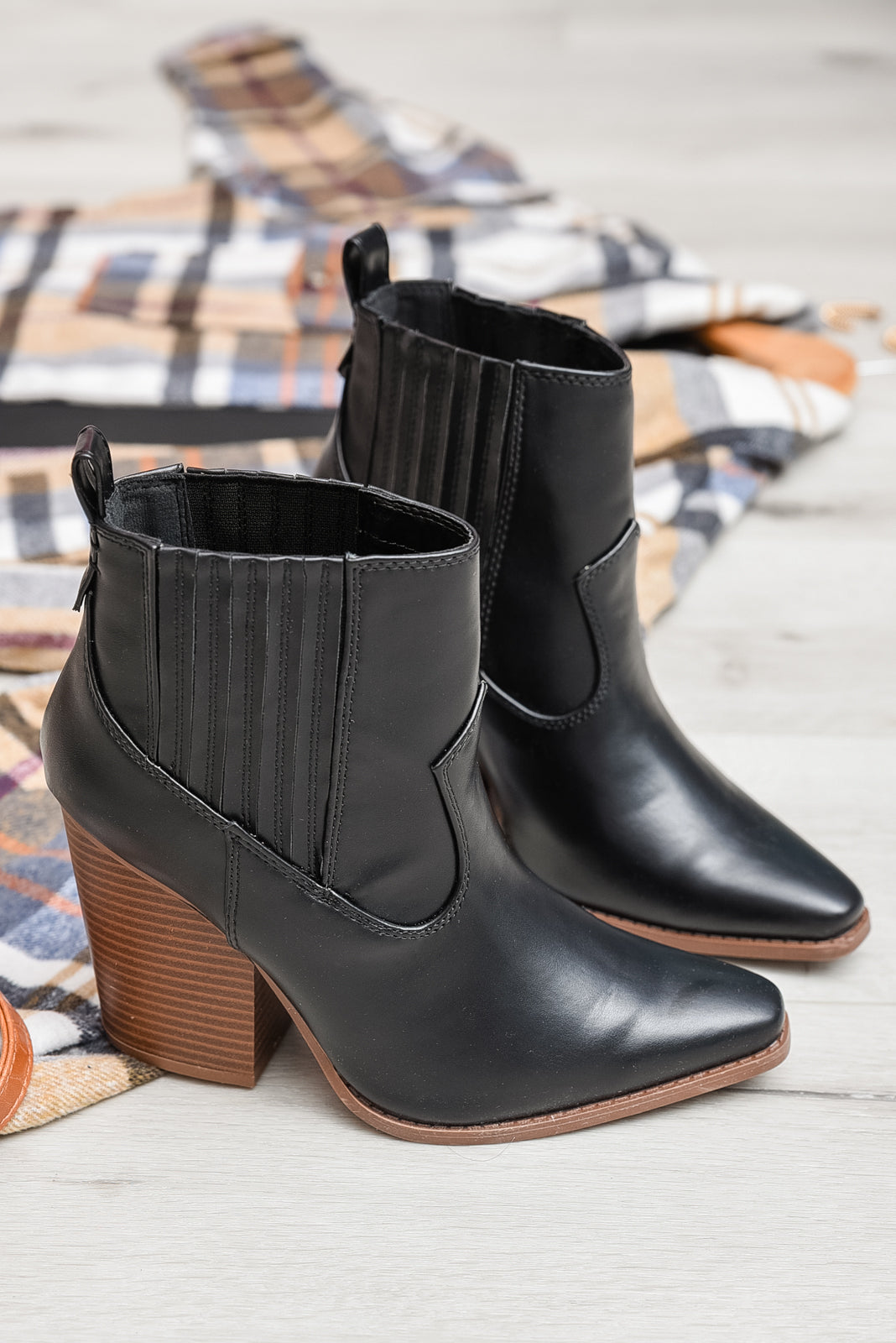 Easy As That Ankle Boots In Black