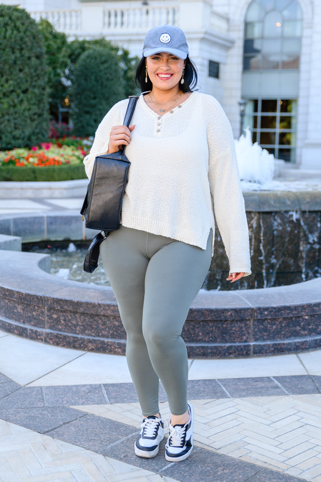 Feel The Groove Cross Front Leggings In Sage