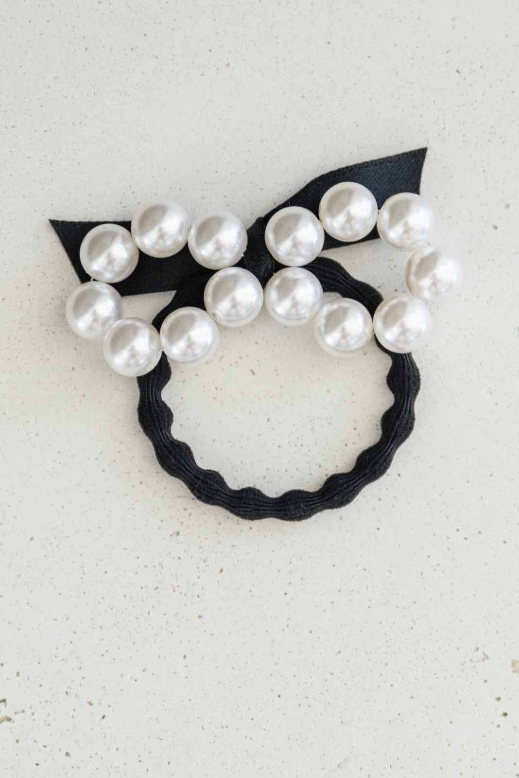 White pearl hair tie