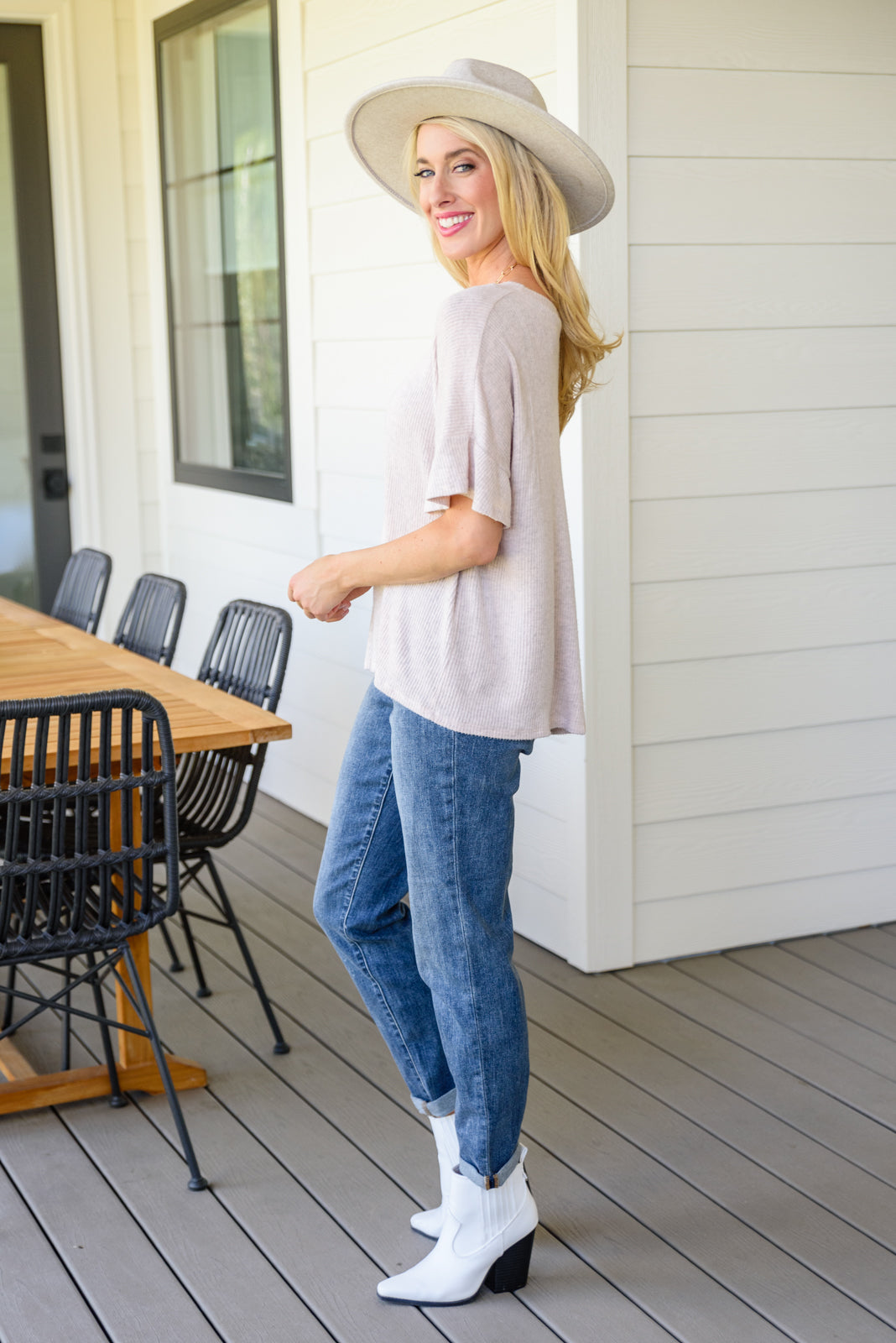 Relax Your Mind Ribbed Tee In Blush