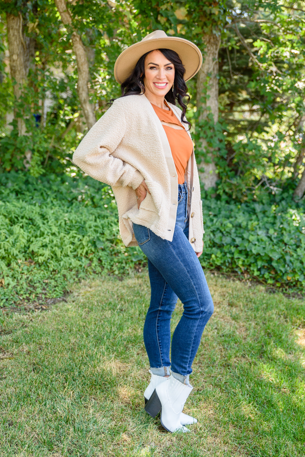 Start The Trend Cardigan In Tan