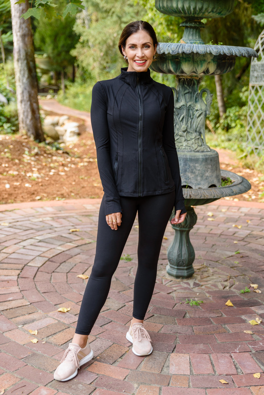 Staying Swift Activewear Jacket In Black